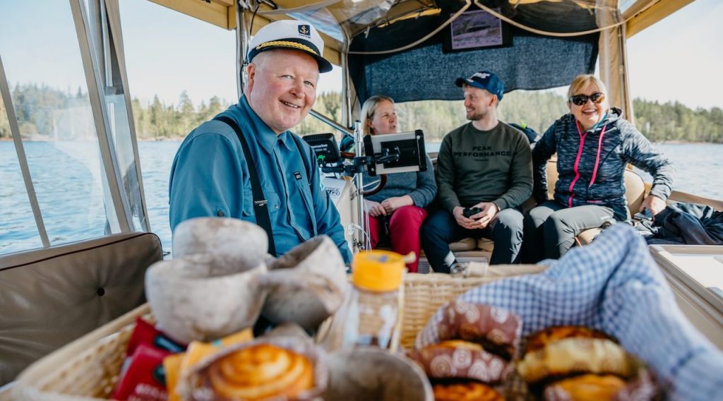 happy_finn_adventures_in_puumala_by_lake_saimaa_finland_guide_arto_at_your_service.